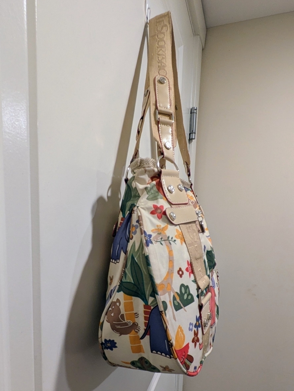 EUC LeSportSac x Tokidoki Animal Floral Print Shoulder Bag with Floral Lining - Picture 7 of 13